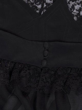 Top mit Spitzendetails