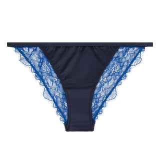 Wild Rose in Blau