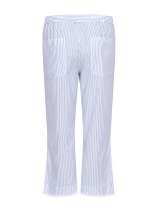Capri-Hose Romance