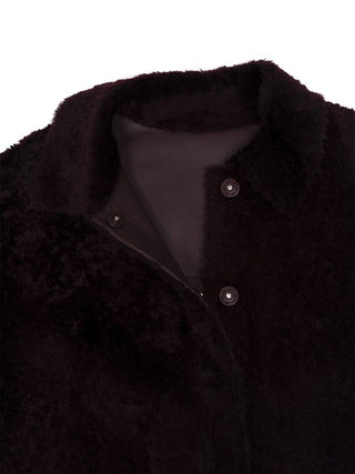 Wendbare Boxy Lammfell-Jacke in Bordeaux