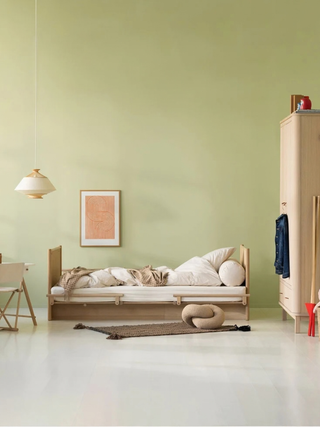Camp Novel cot bed, 60x120/120x200 cm