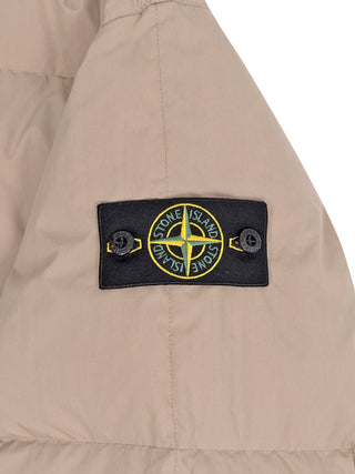 Steppjacke mit Logo-Patch in Beige
