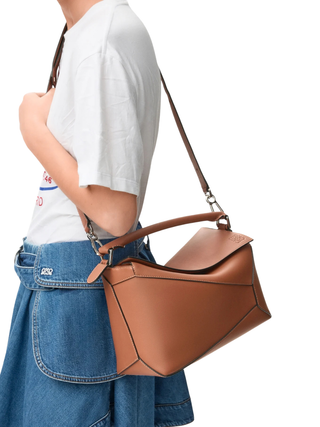 Mittelgroße Puzzle Edge Tasche aus klassischem Kalbsleder - Tan