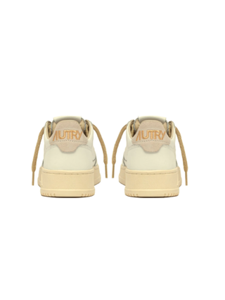 Sneakers Medalist Low aus Leder in Weiß und
  Lurex-Details in Gold