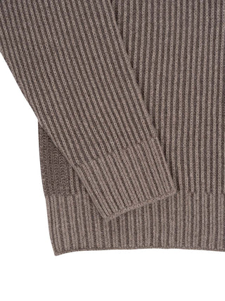 Gestrickte Jacke mit Reißverschluss