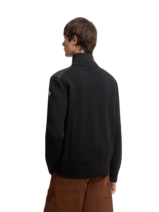 Gepolsterte Strickjacke mit Reißverschluss - Schwarz