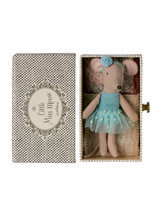 Kleine Schwester - Tanzmaus im Tagesbett