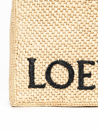 Kleine Font Tote aus Bast