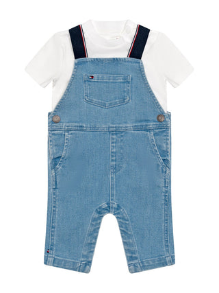 Set Jeans-Latzhose und T-Shirt