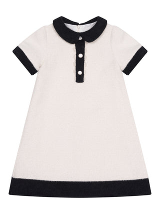 Beiges Kleid mit schwarzen Details