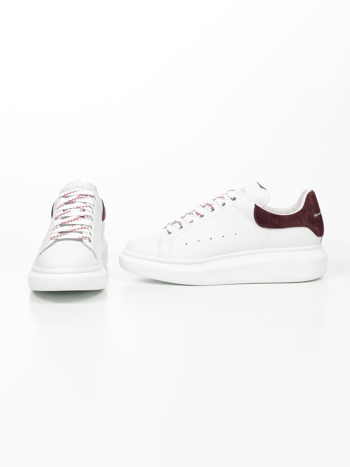 Sneaker mit Oversized-Sohle Bordeaux