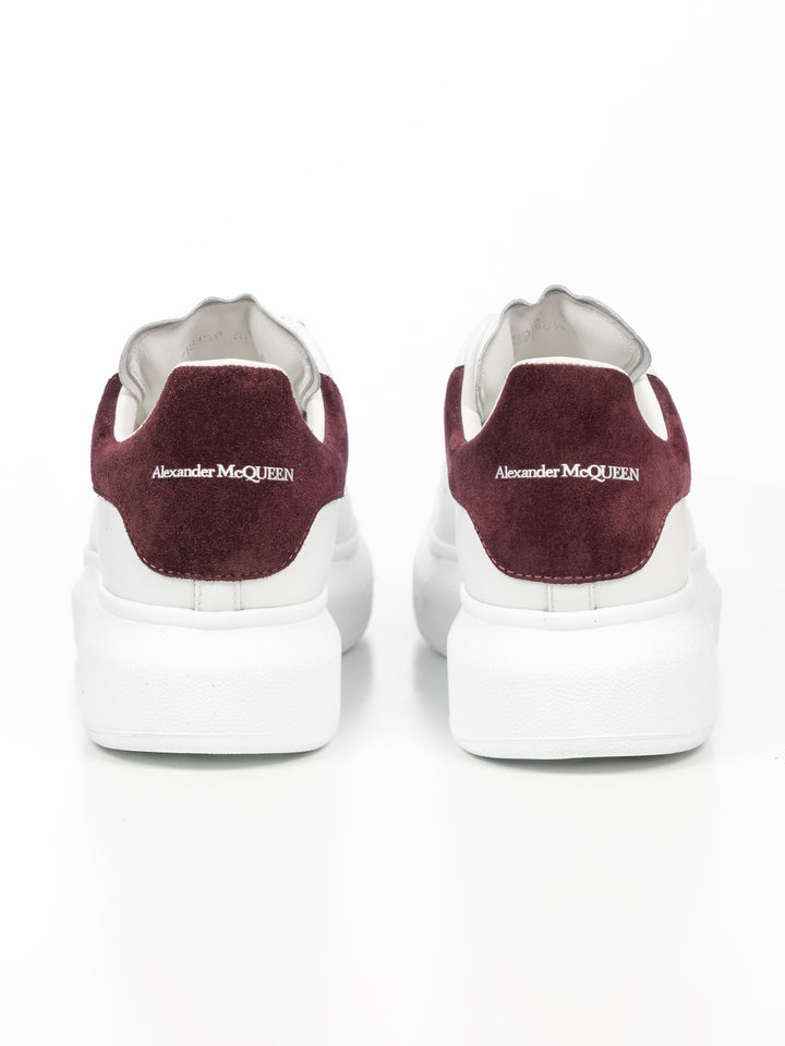 Sneaker mit Oversized-Sohle Bordeaux