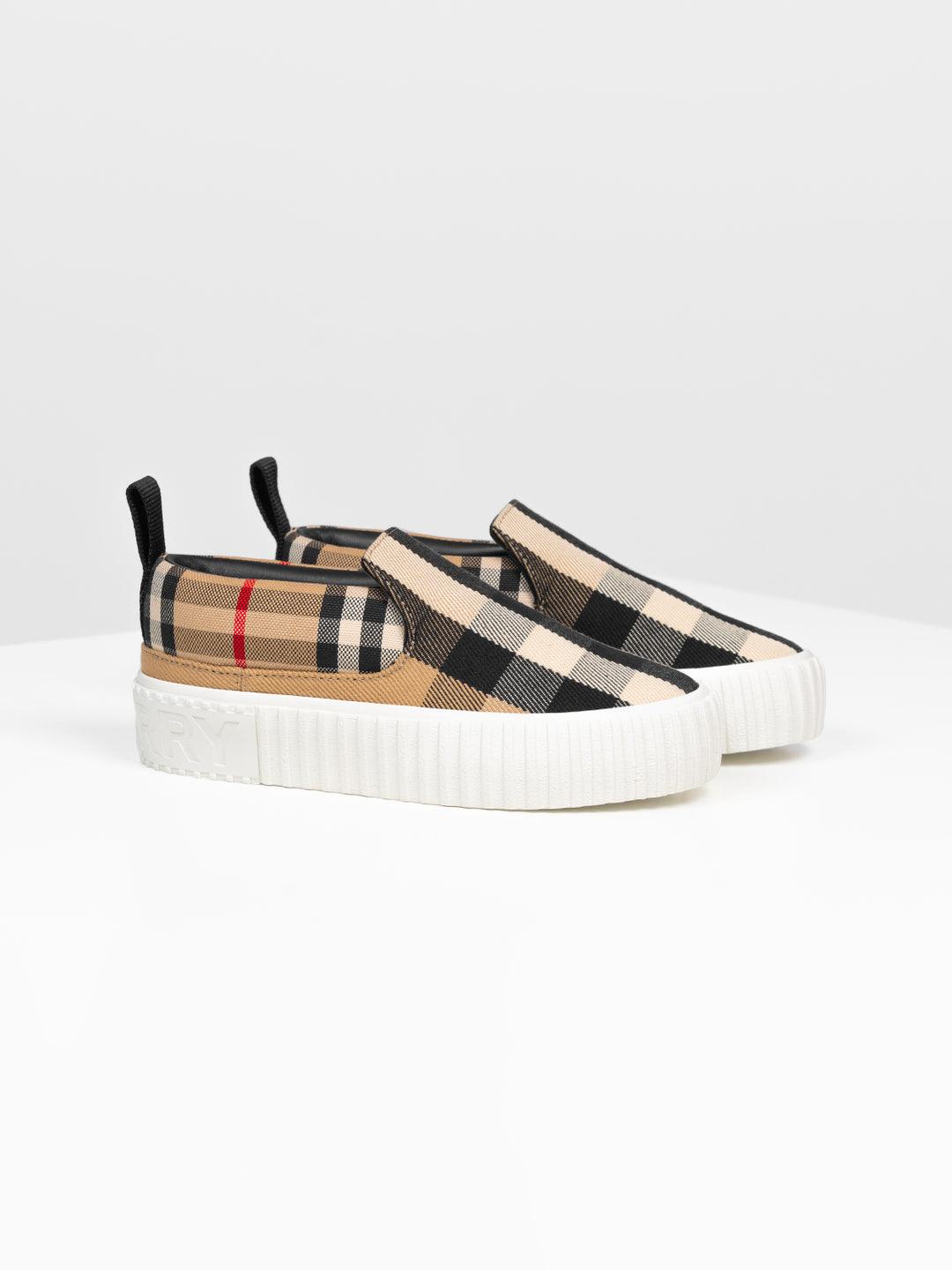 Karierte Sneaker mit Vintage Check