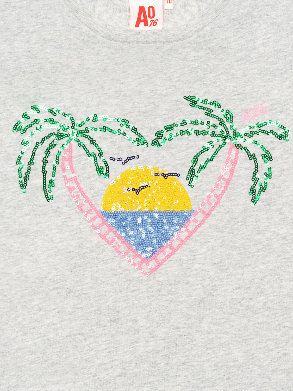 Amy T-Shirt Island
