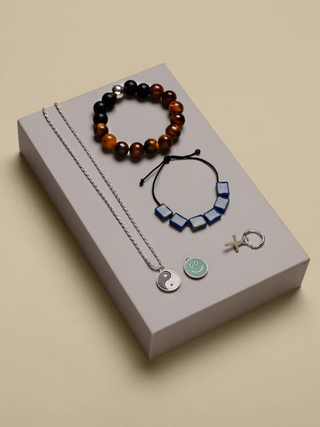 Box no 13 - Boys Bead