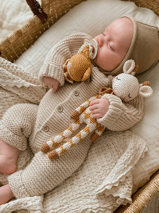 Goldie gehäkelte Giraffe - Ochre - 29 cm