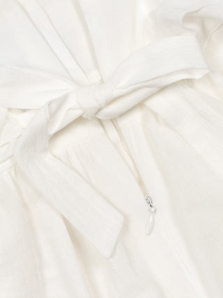 Taufkleid mit Rüschen und Spitzenborte